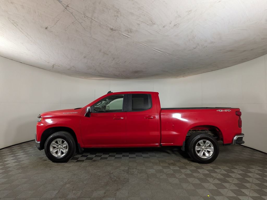 Used 2021 Chevrolet Silverado 1500 LT image 3