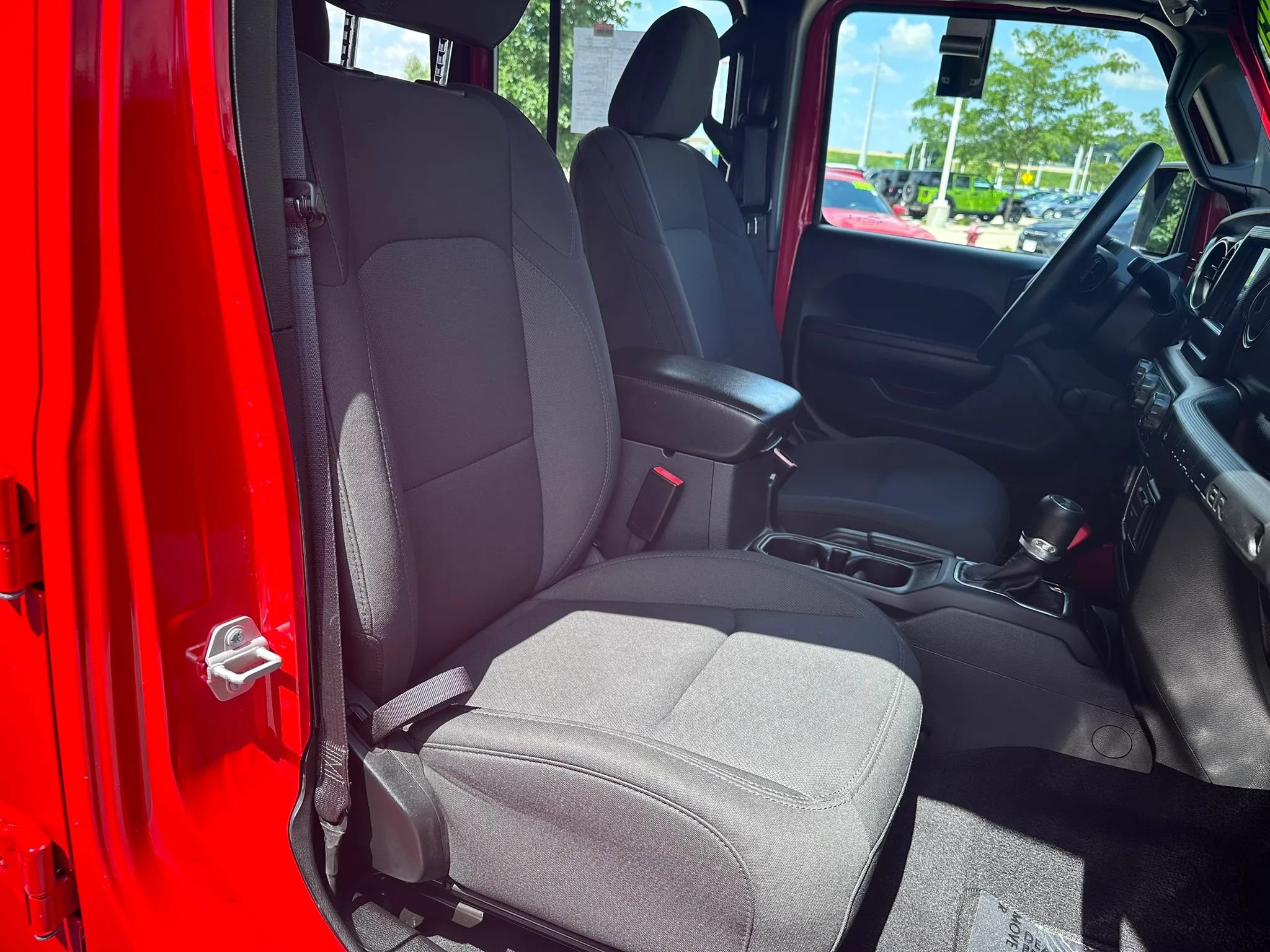 Used 2022 Jeep Wrangler Unlimited Sport AWD/4WD image 10