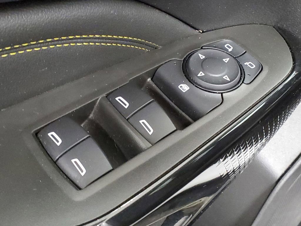 Used 2024 Chevrolet Trax LT w/ Driver Confidence Package FWD image 30