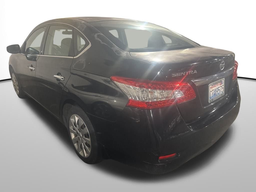 Used 2015 Nissan Sentra S image 39