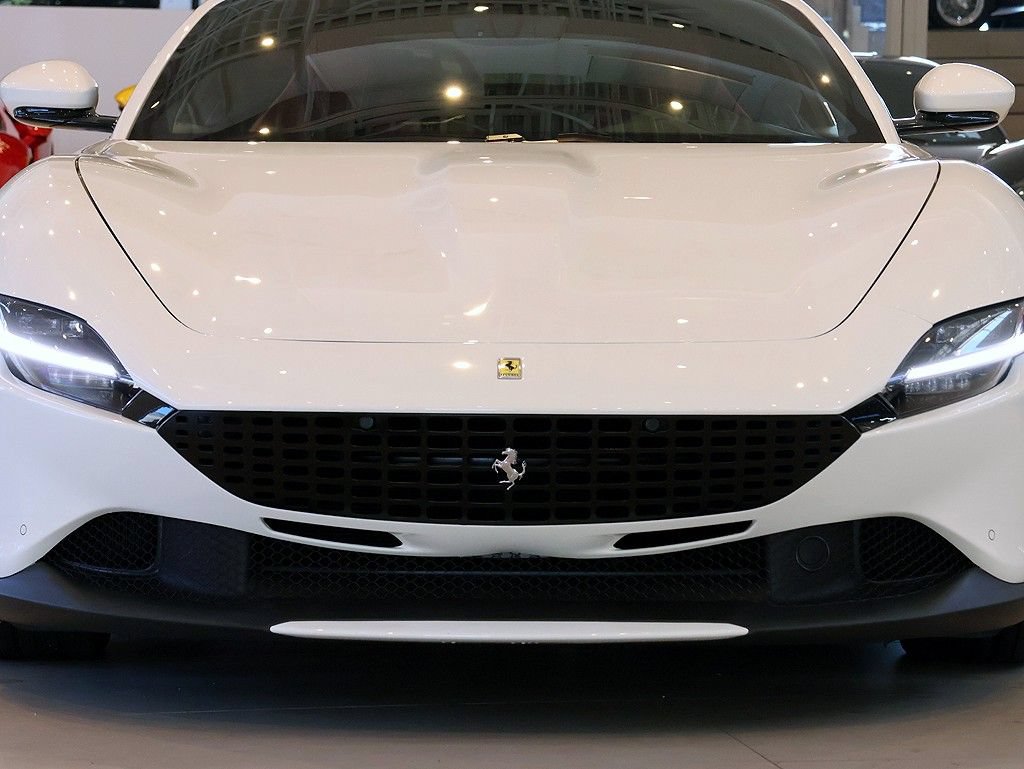 Used 2021 Ferrari Roma RWD image 71