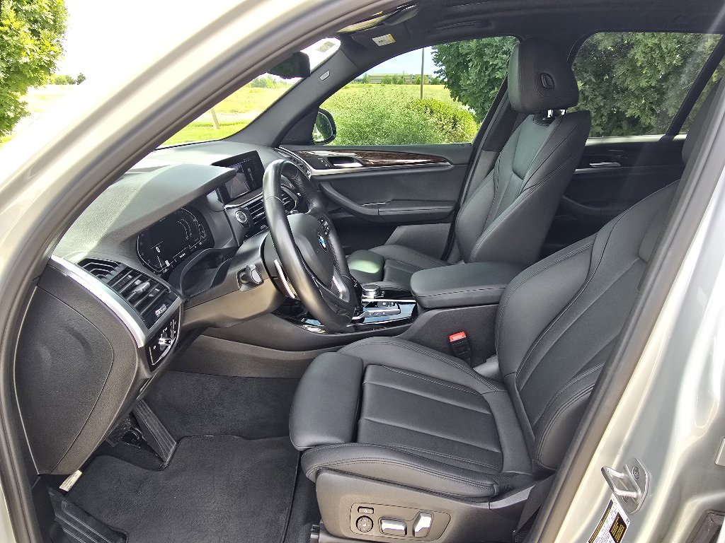 Used 2021 BMW X3 xDrive30e w/ Premium Package AWD/4WD image 12