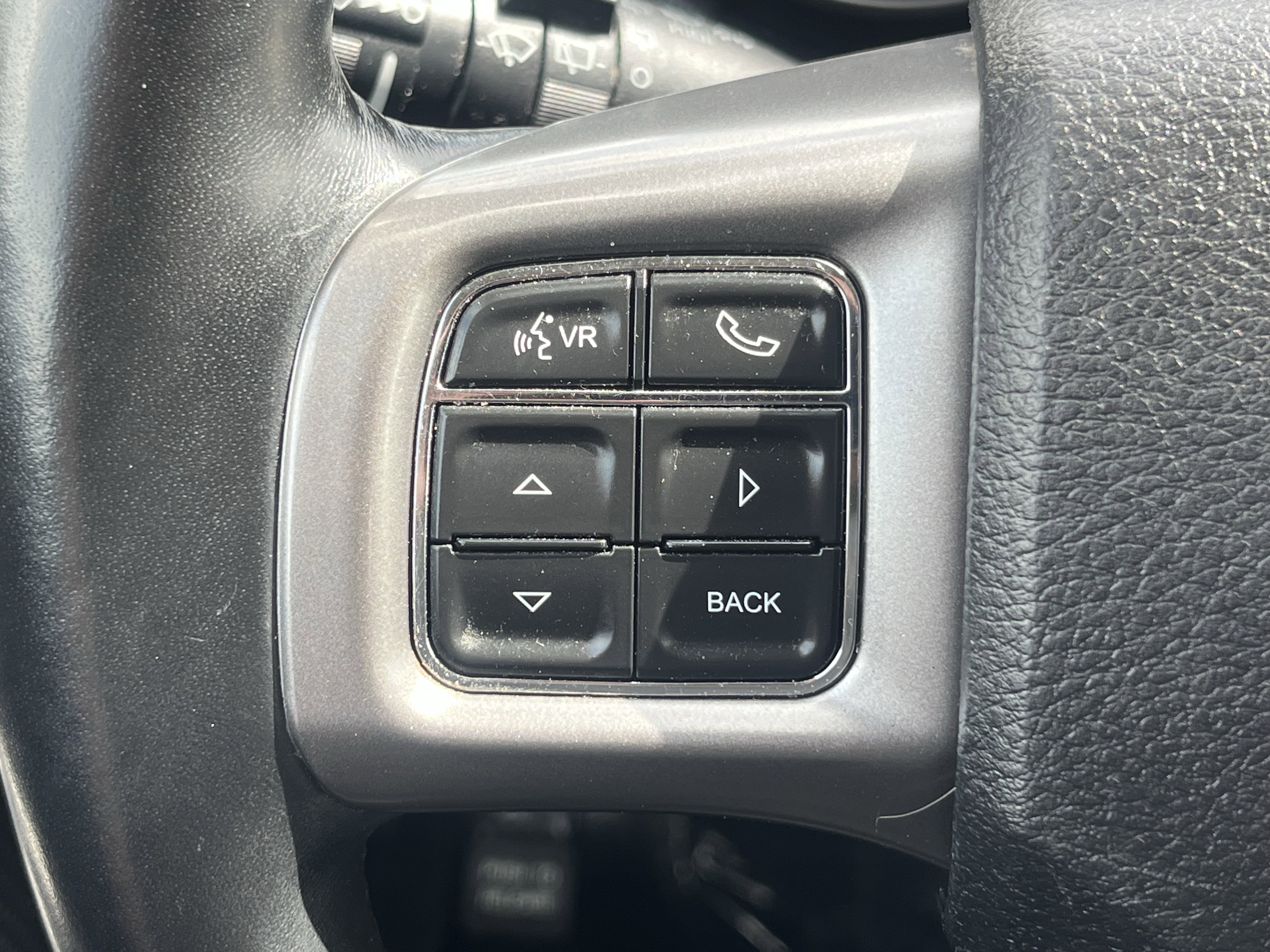 Used 2020 Dodge Journey Crossroad w/ Popular Equipment Group image 18