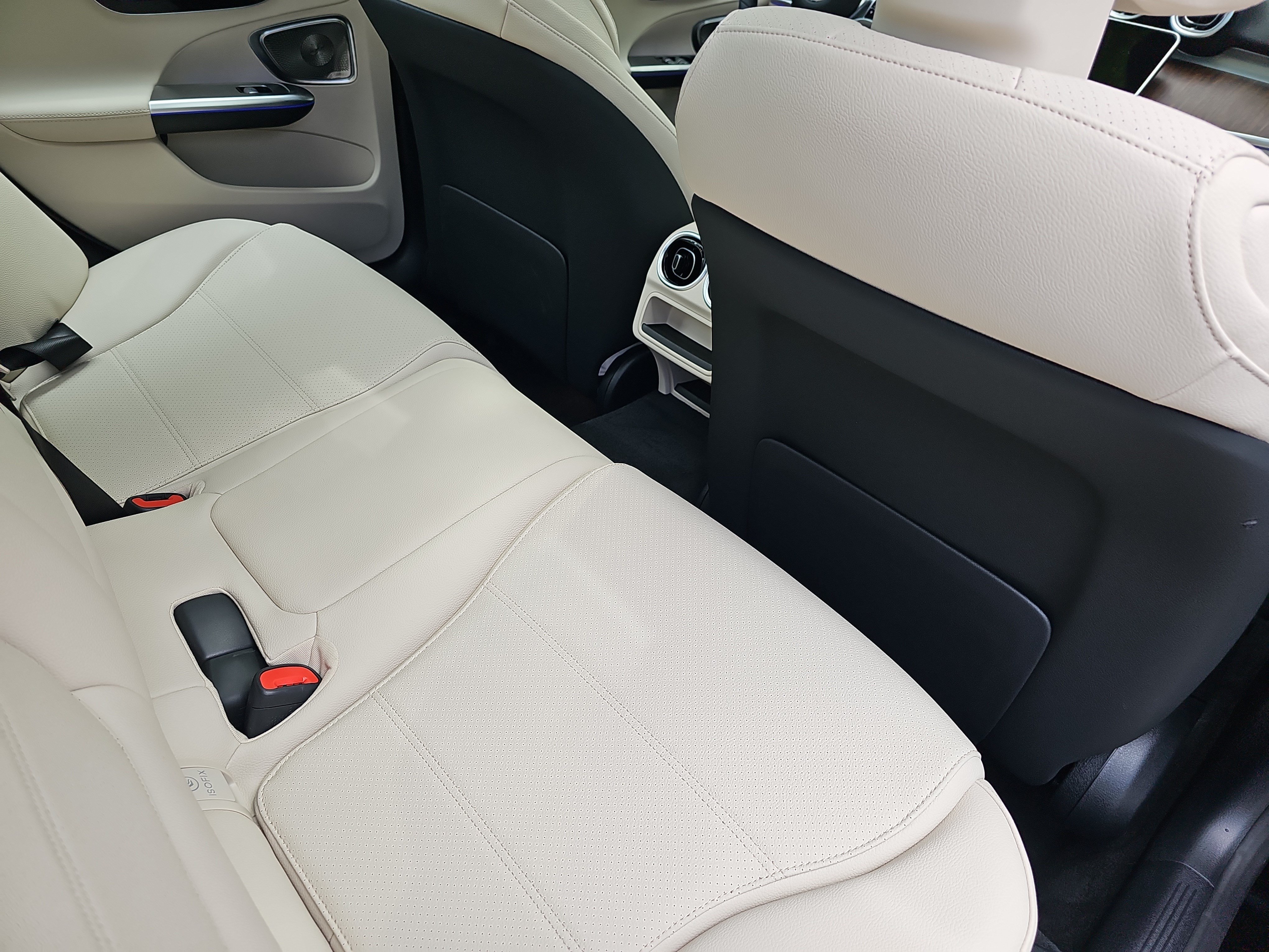 New 2026 Mercedes-Benz C 300 Sedan image 11