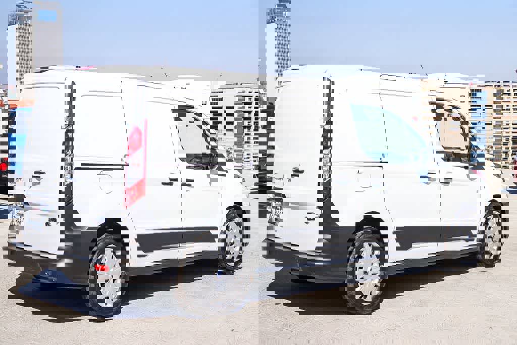 Used 2023 Ford Transit Connect XL image 4