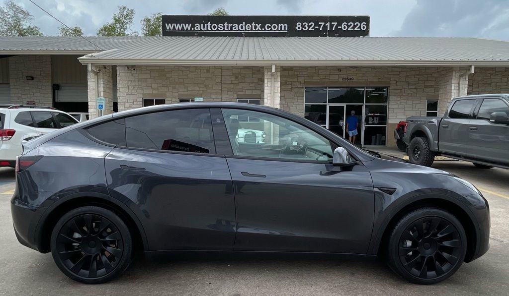 Used 2024 Tesla Model Y Long Range image 7