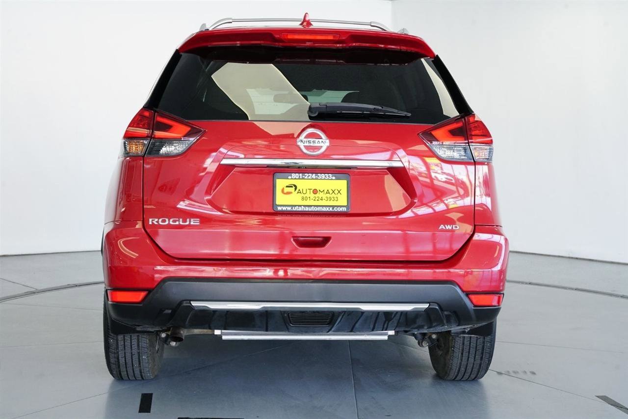 Used 2017 Nissan Rogue S w/ Appearance Package image 8