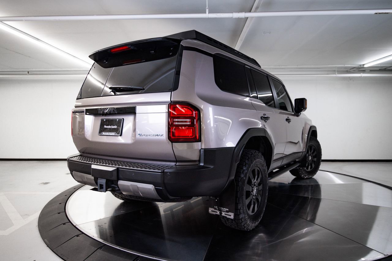 Used 2024 Toyota Land Cruiser image 7