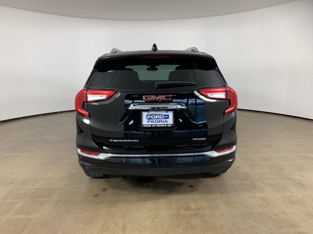 Used 2022 GMC Terrain Denali w/ Black Diamond Edition image 10