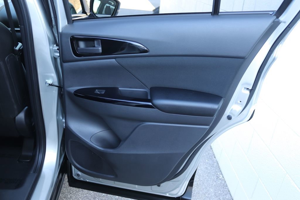 Used 2025 Mitsubishi Eclipse Cross LE image 16
