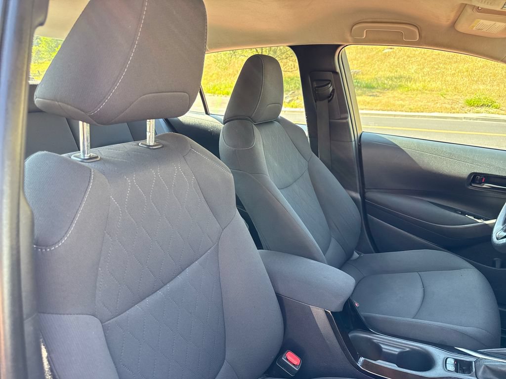 Used 2022 Toyota Corolla LE FWD image 29