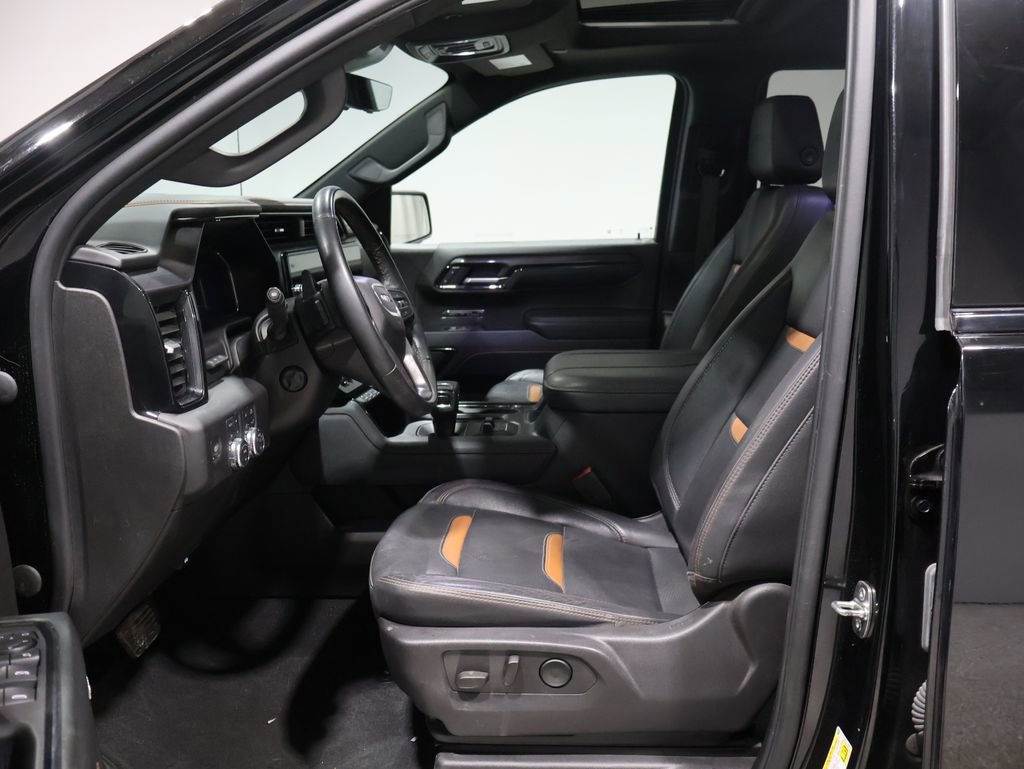 Used 2024 GMC Sierra 1500 AT4 w/ Technology Package image 14