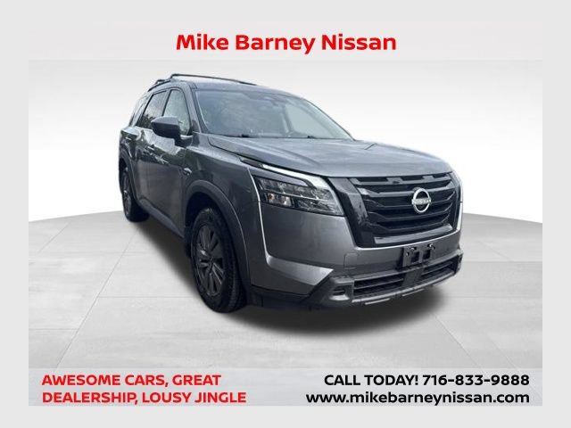Used 2023 Nissan Pathfinder SV w/ SV Premium Package AWD/4WD image 1