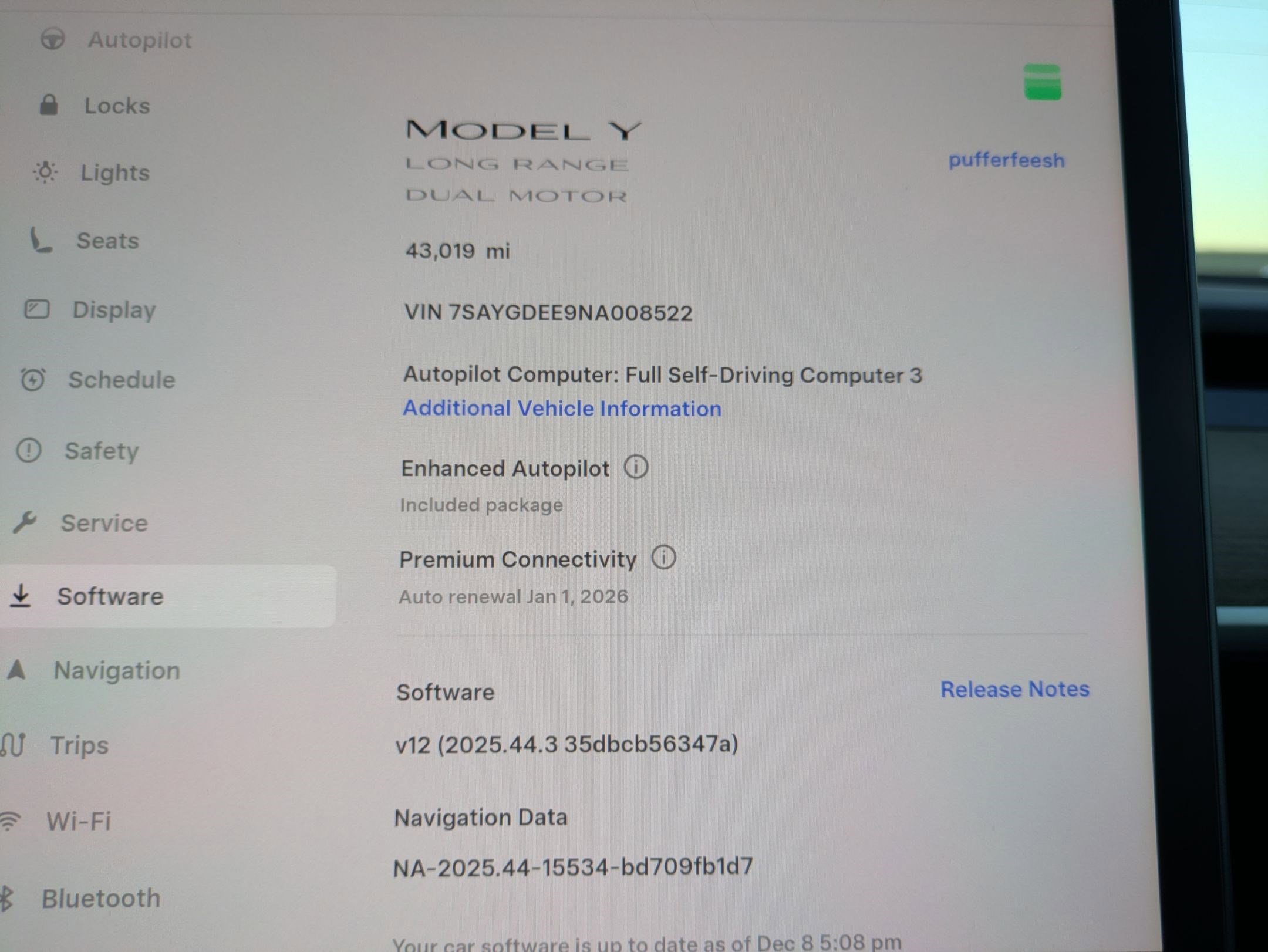 Used 2022 Tesla Model Y Long Range image 20