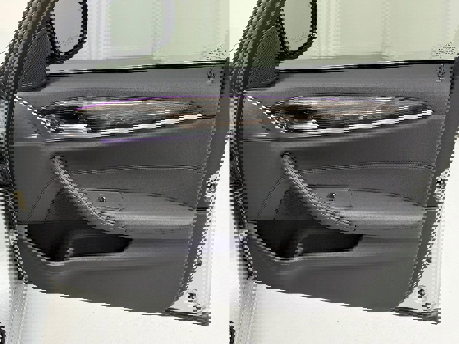 Used 2019 BMW 530e iPerformance w/ Convenience Package image 41