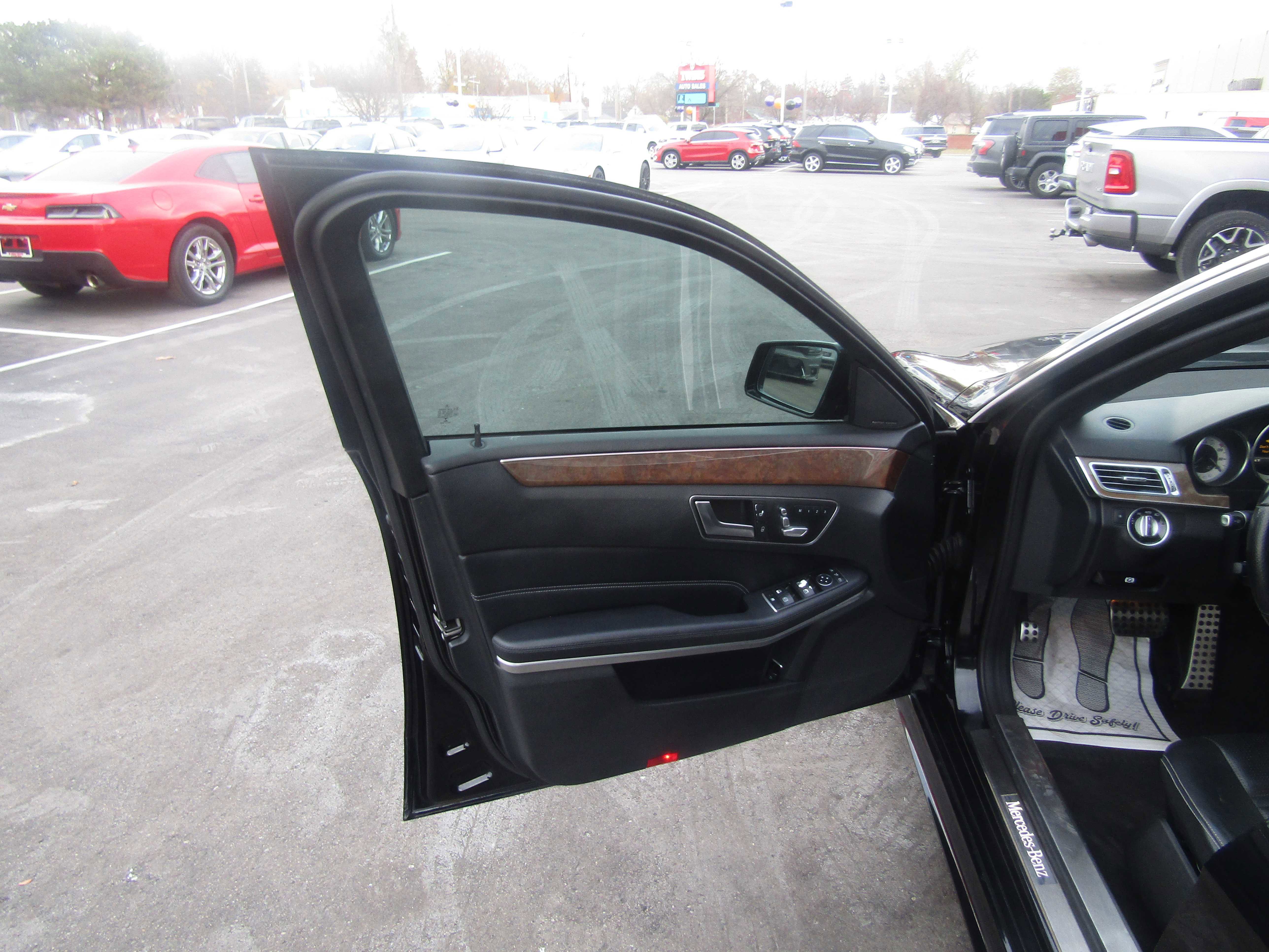 Used 2015 Mercedes-Benz E 350 4MATIC Sedan w/ Premium 1 Package image 7