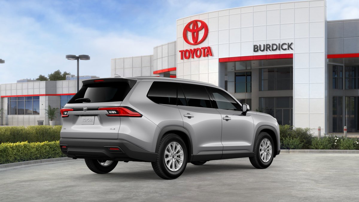 New 2026 Toyota Grand Highlander AWD image 10