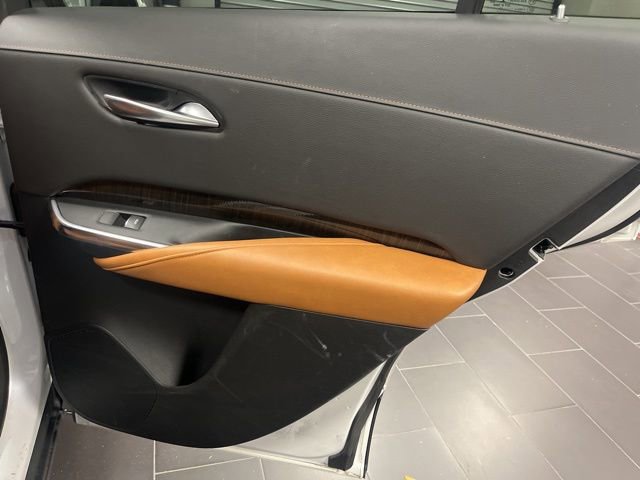 Used 2020 Cadillac XT4 Premium Luxury w/ Enhanced Visibility Package image 12