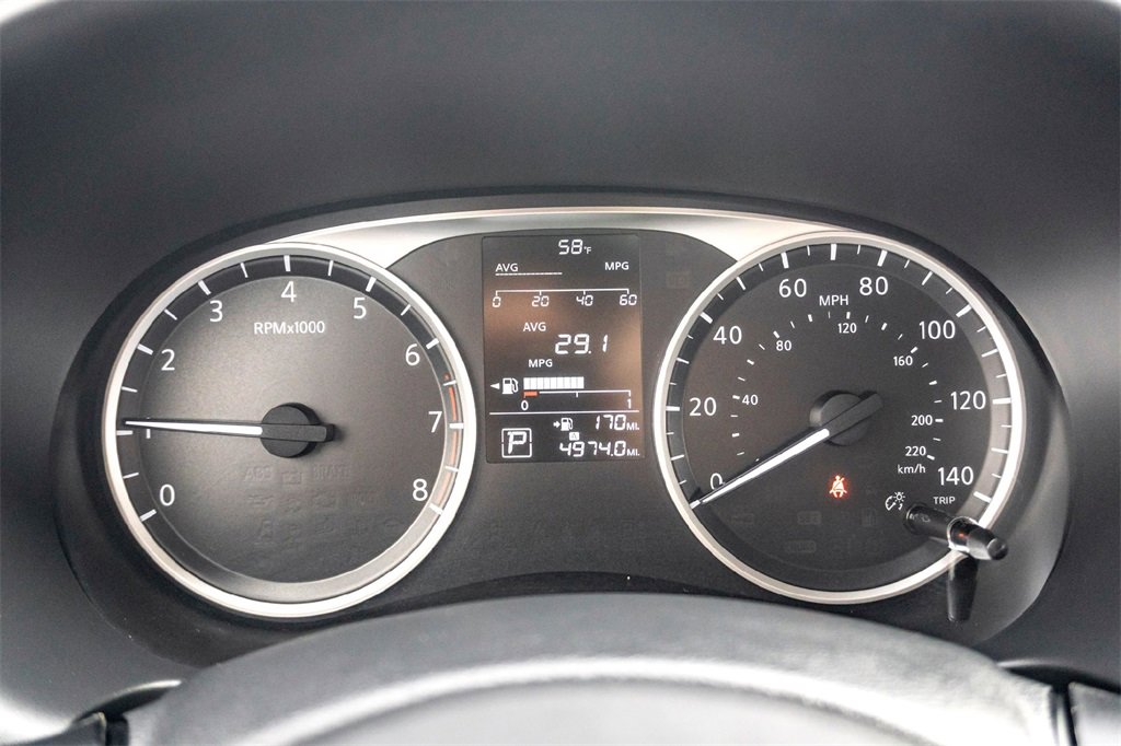 Used 2025 Nissan Kicks Play S image 22