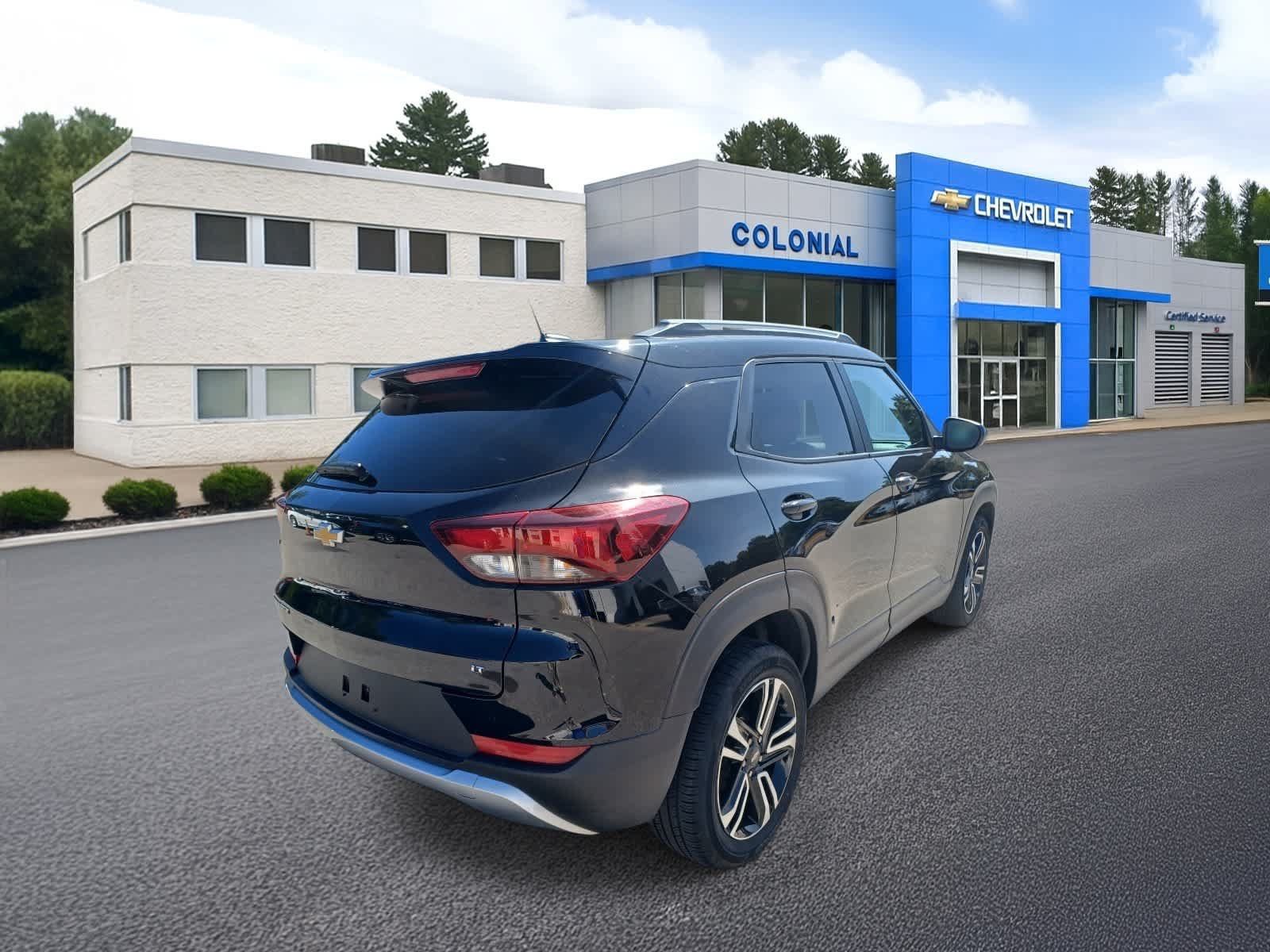 Used 2023 Chevrolet TrailBlazer LT FWD image 4