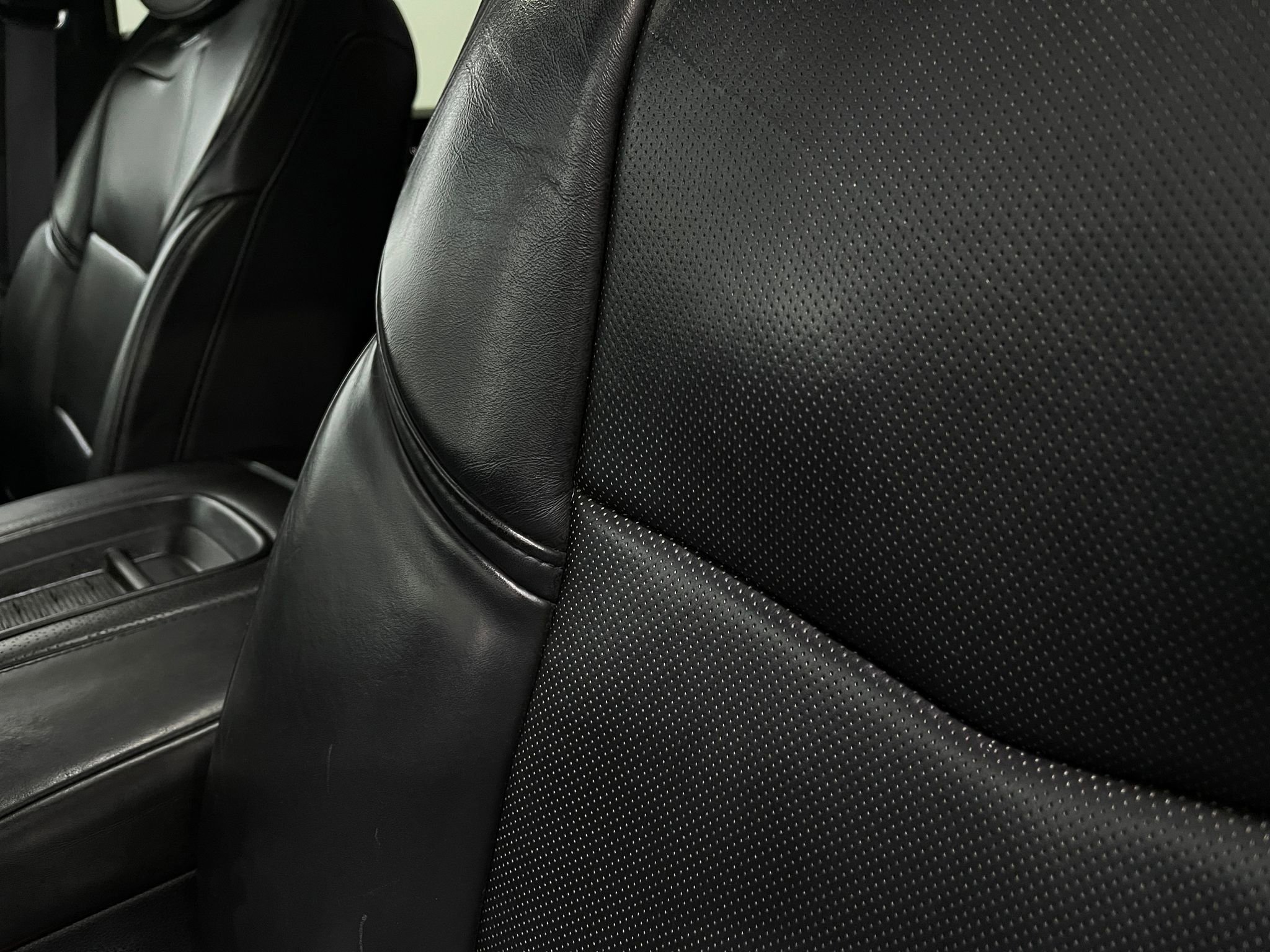 Used 2015 Cadillac Escalade ESV Platinum image 20