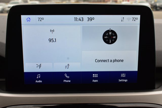 Used 2022 Ford Escape SE w/ Cold Weather Package image 22