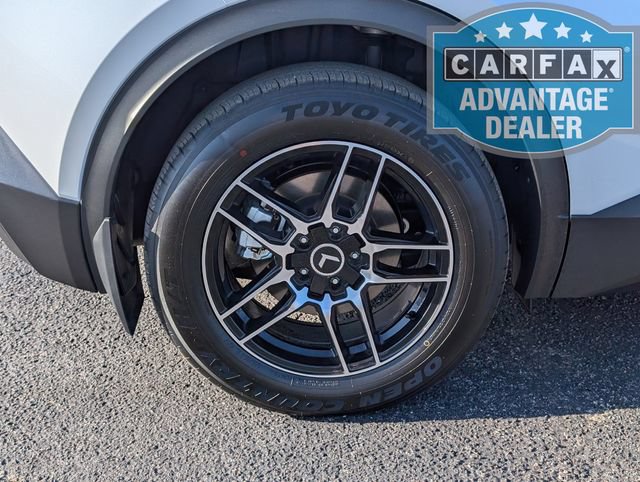 Used 2026 Toyota C-HR AWD/4WD image 3