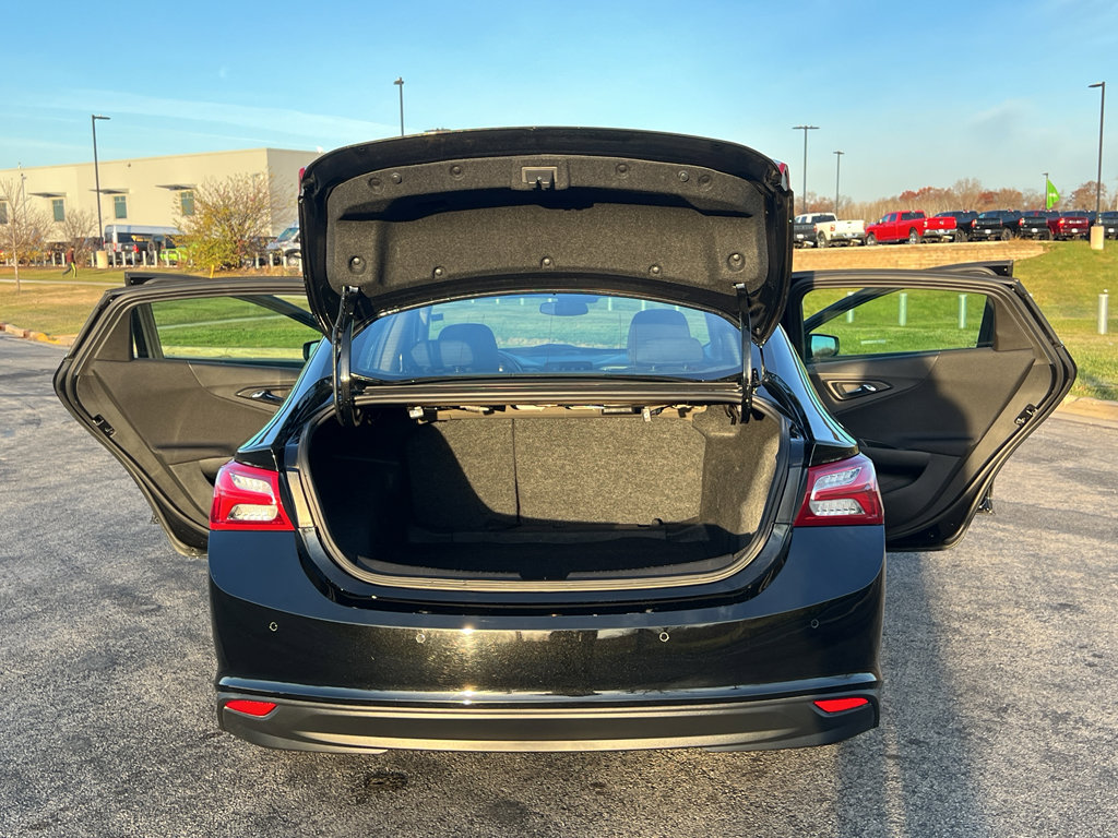 Used 2024 Chevrolet Malibu LT image 35
