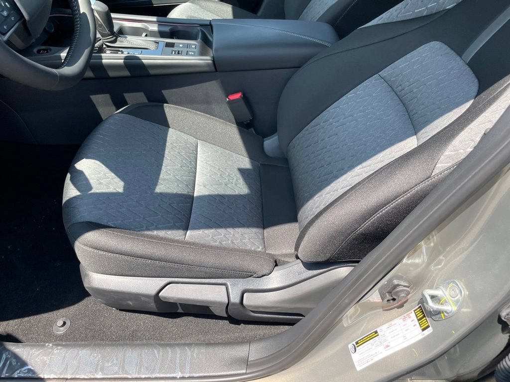 New 2026 Nissan Sentra SV w/ SV Convenience Package FWD image 10
