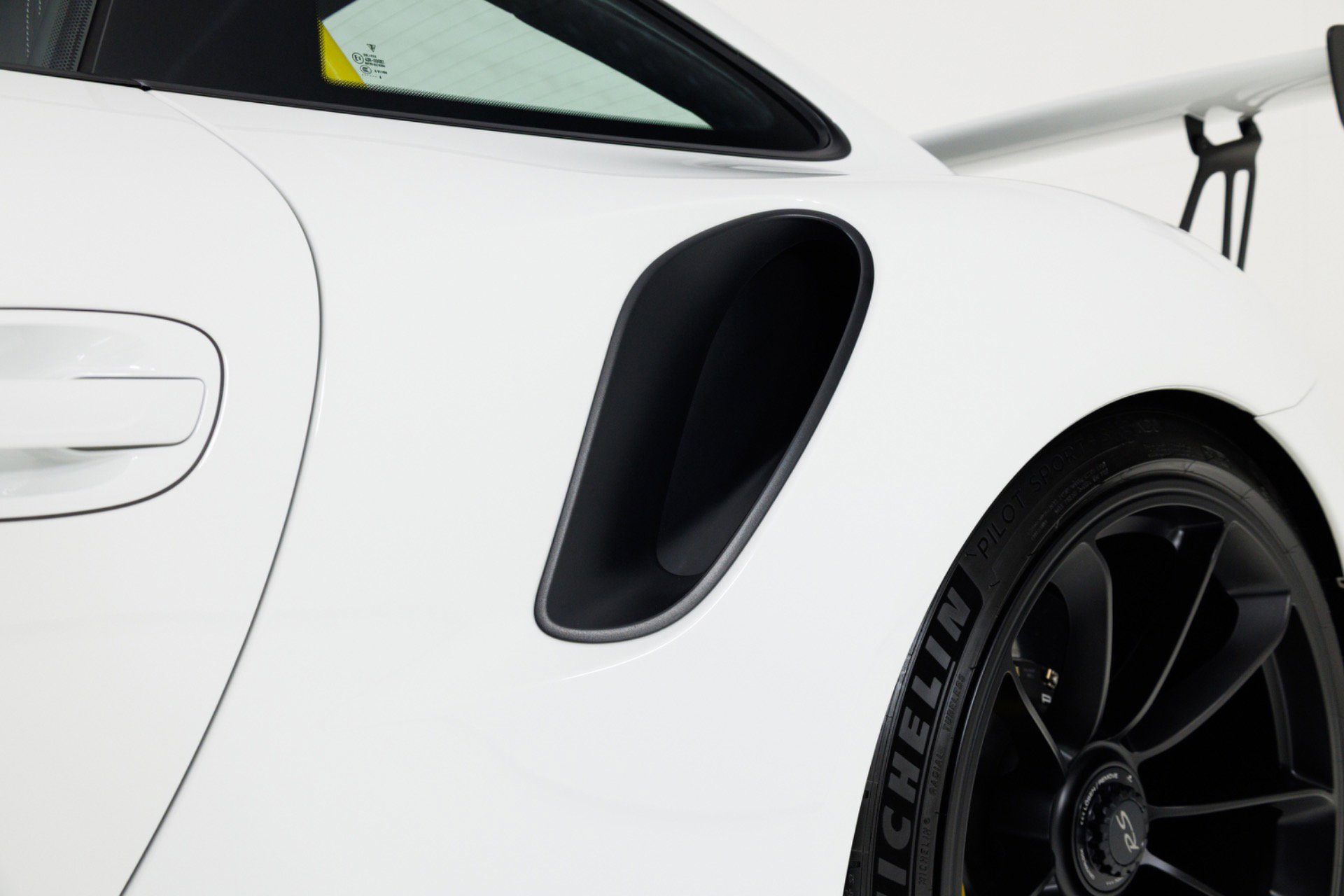 Used 2016 Porsche 911 GT3 RS image 62