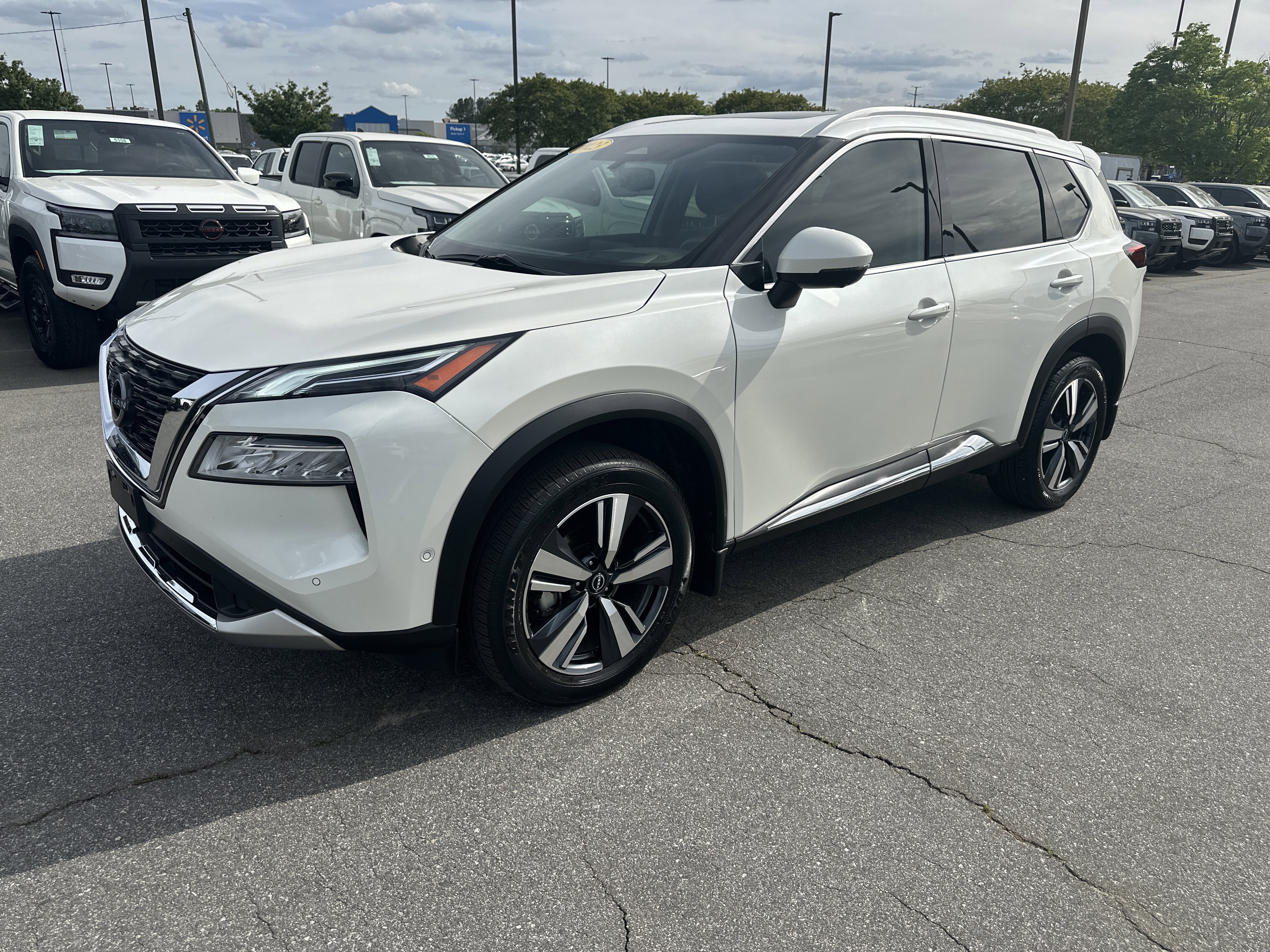 Used 2023 Nissan Rogue Platinum w/ Platinum Premium Package