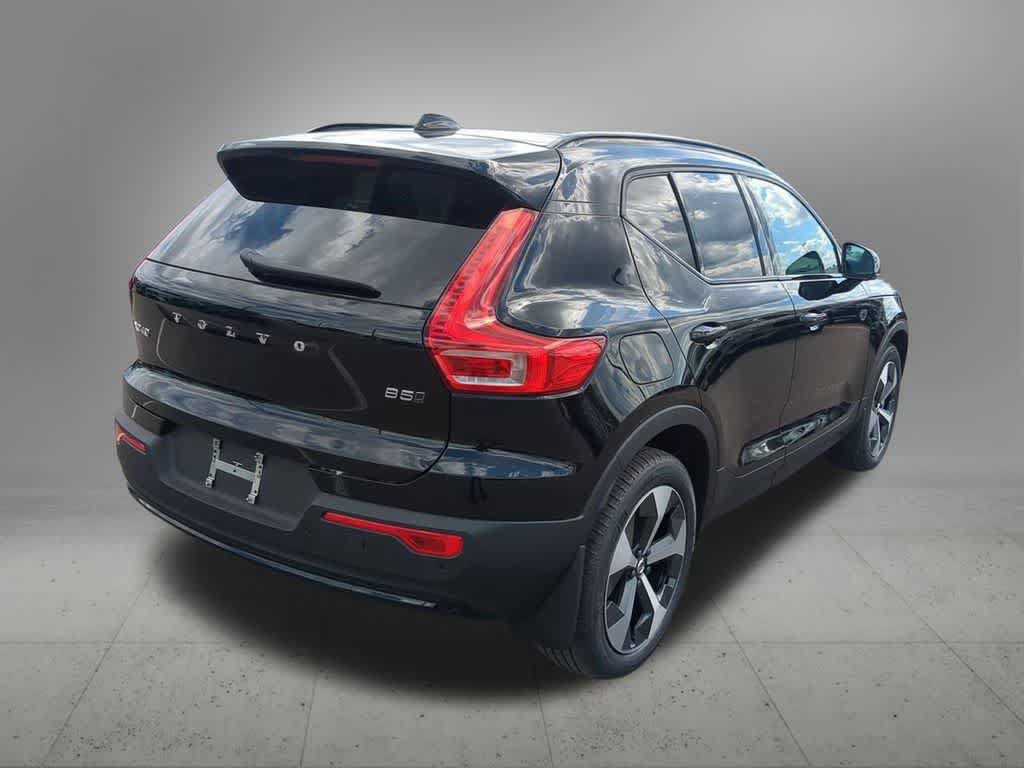 New 2026 Volvo XC40 B5 Core w/ Protection Package Premier AWD/4WD image 6