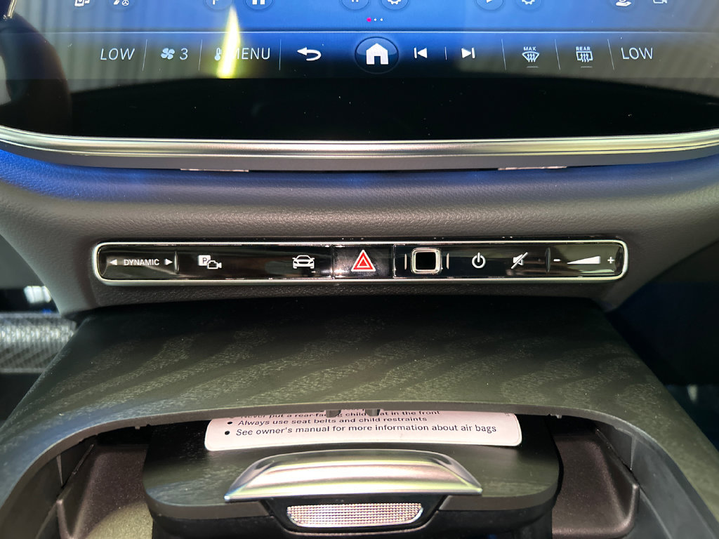 New 2027 Mercedes-Benz E 450 4MATIC Sedan image 22