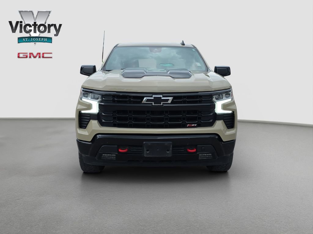 Used 2023 Chevrolet Silverado 1500 LT Trail Boss AWD/4WD image 2
