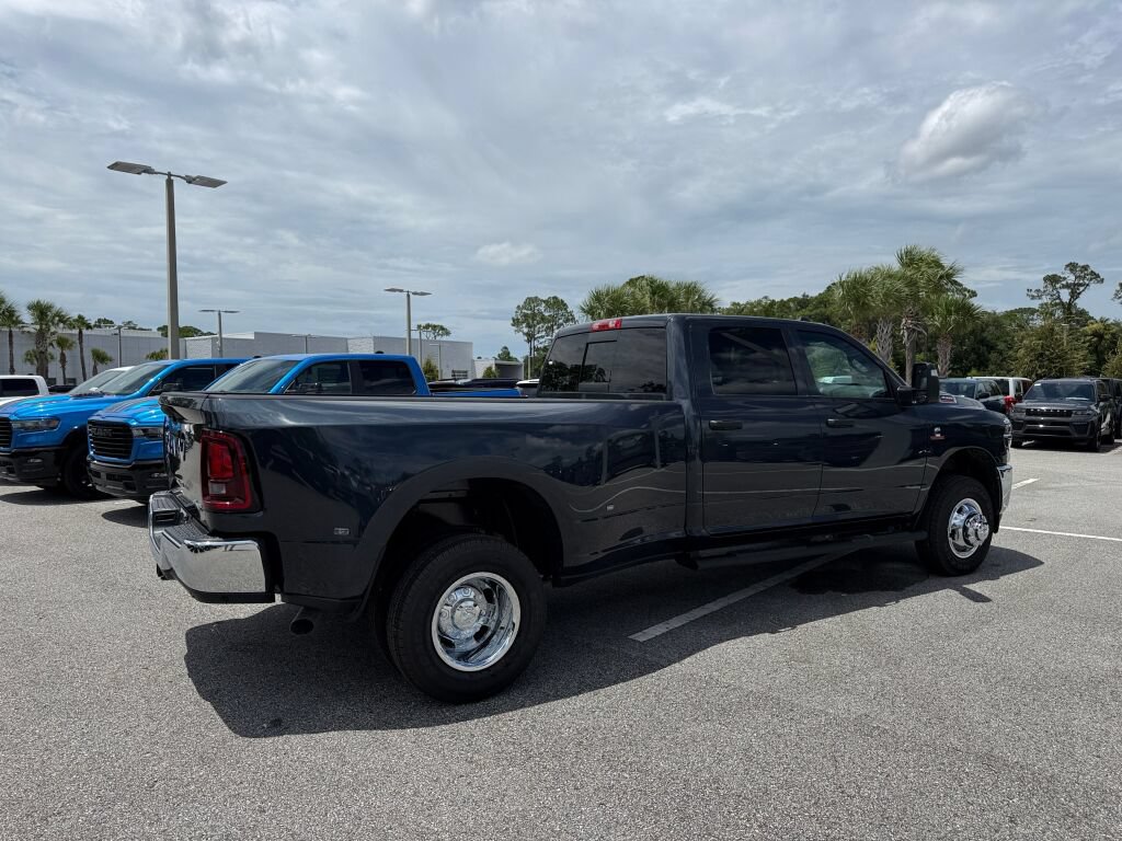 New 2026 RAM 3500 Tradesman AWD/4WD image 3
