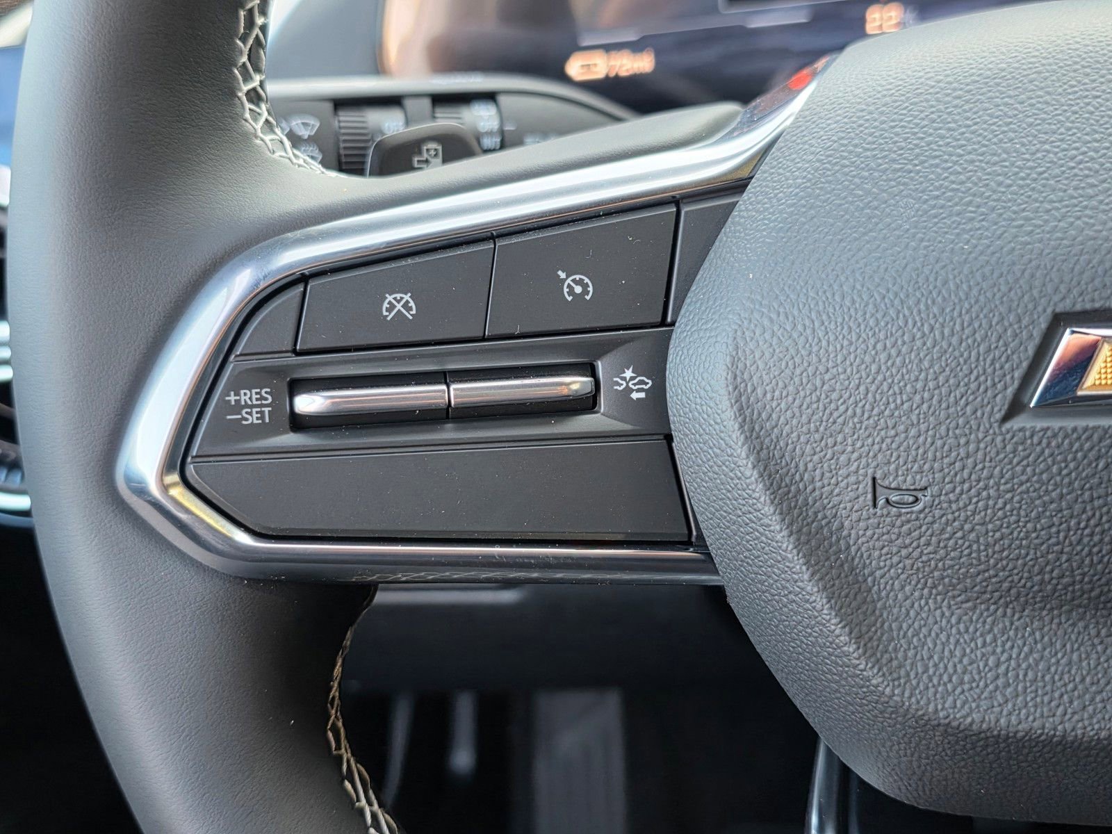 New 2026 Chevrolet Equinox EV LT image 31