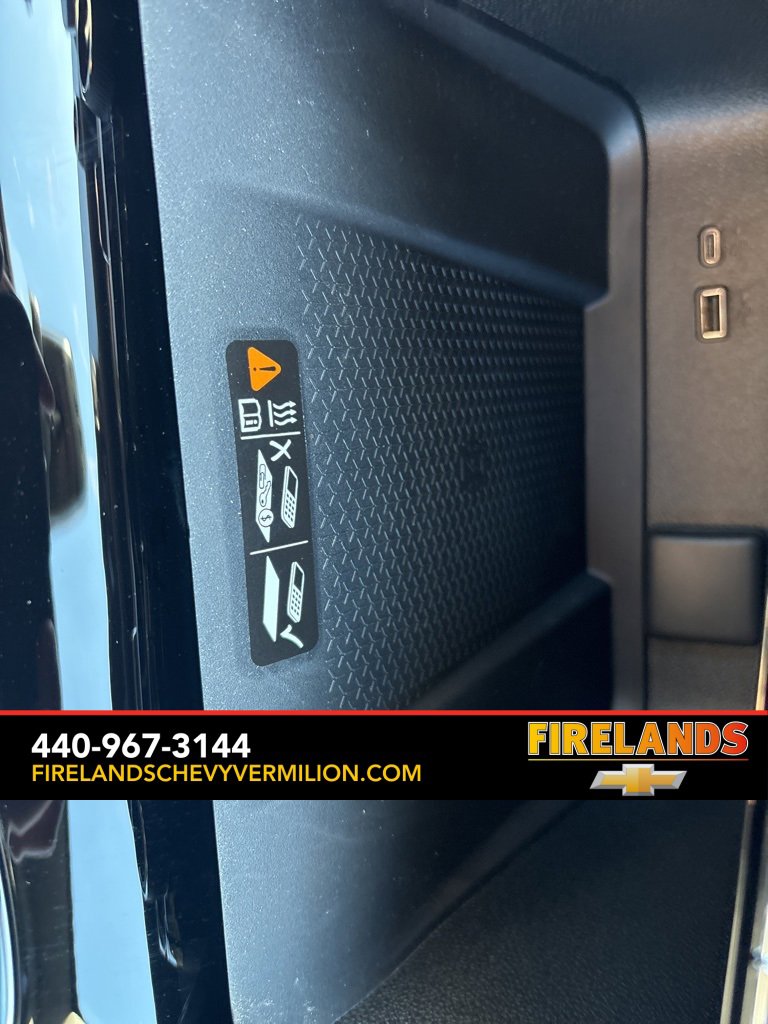 New 2026 Chevrolet Traverse LT w/ Driver Confidence Package image 3