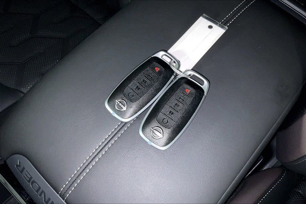 New 2026 Nissan Pathfinder Platinum w/ Cargo Package image 32