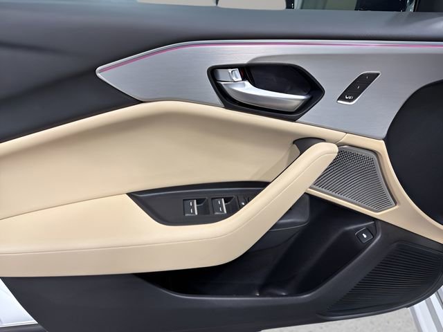 Used 2025 Acura TLX w/ Technology Package image 9