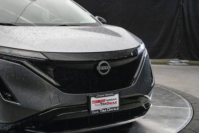 Used 2025 Nissan Ariya AWD image 3