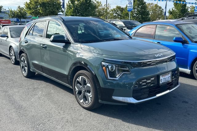 Used 2024 Kia Niro Wind FWD image 2