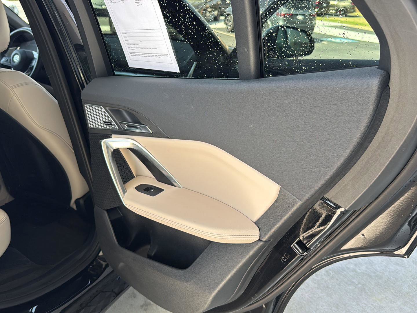 Used 2025 BMW X2 xDrive28i w/ Premium Package image 14