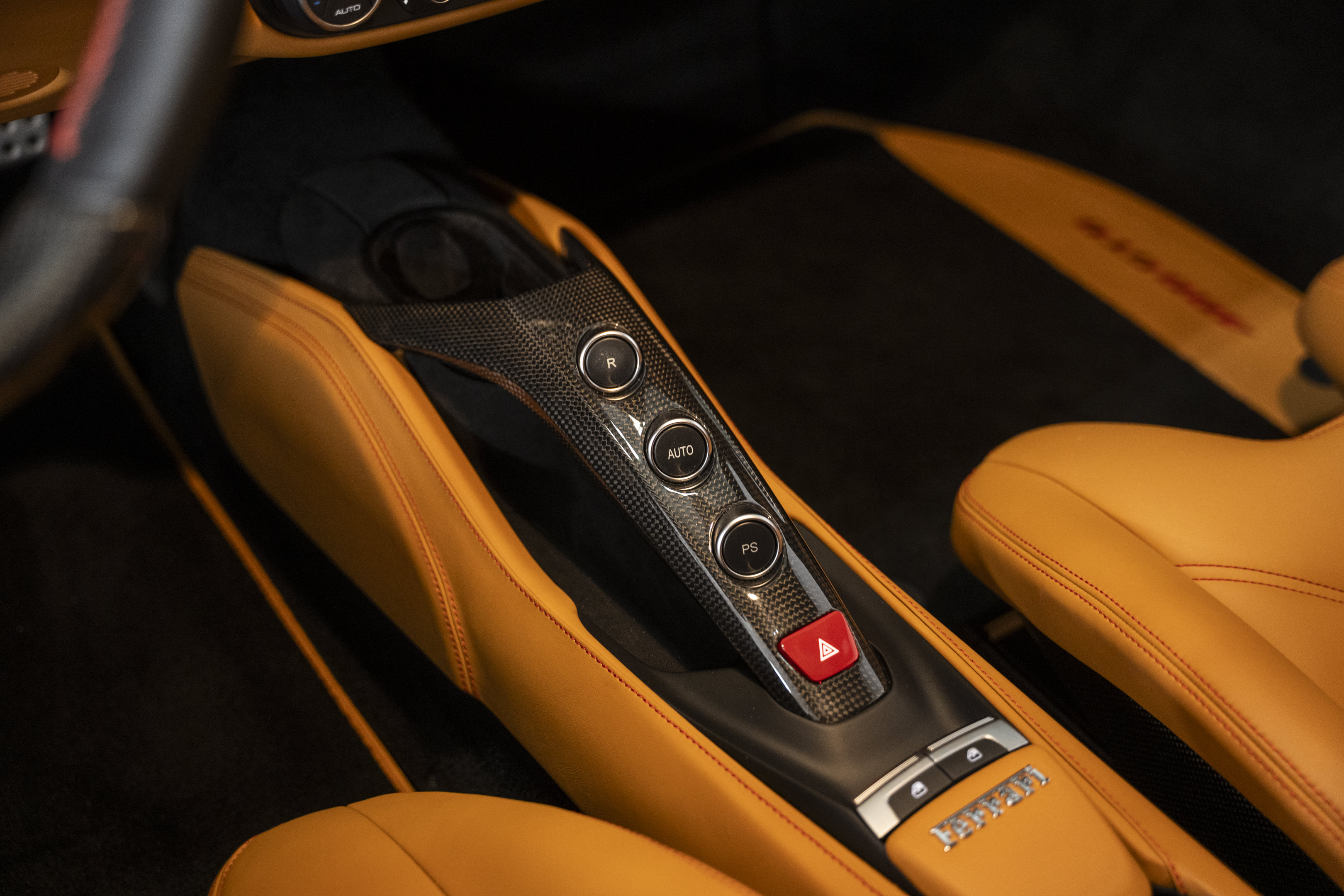 Used 2018 Ferrari 488 GTB RWD image 47