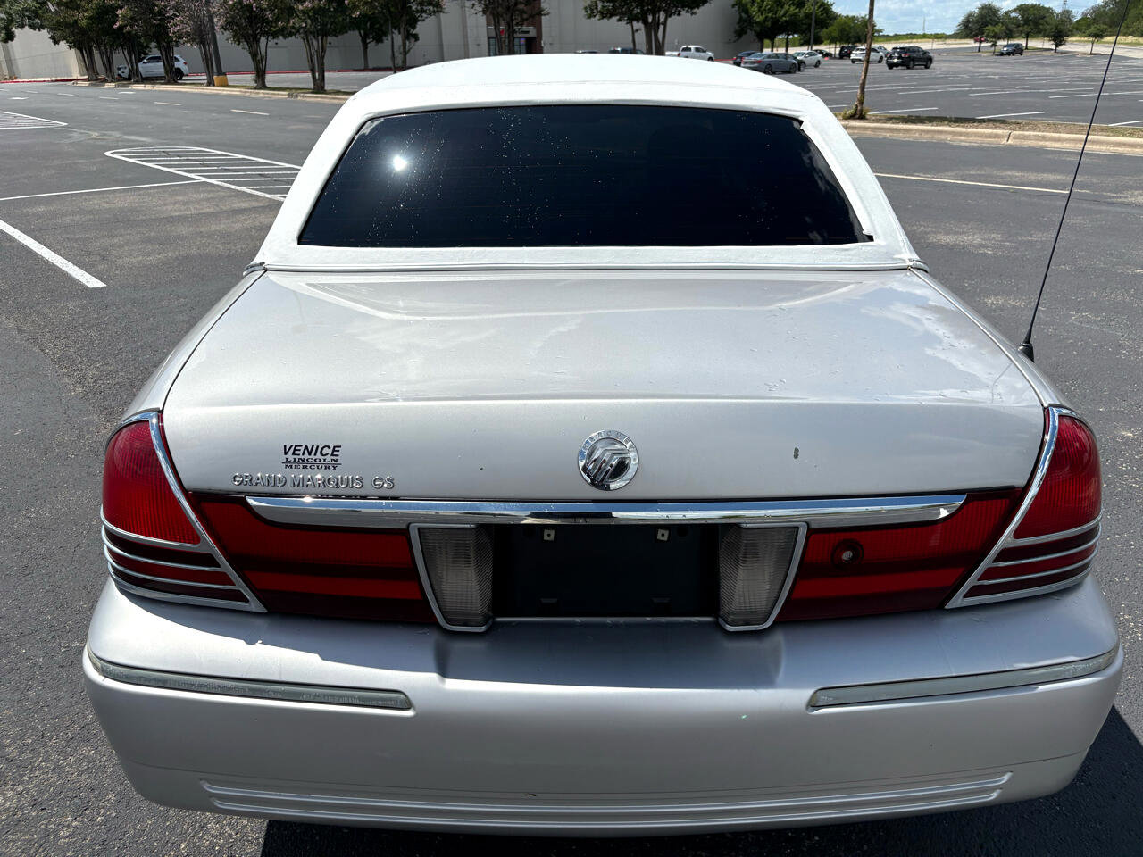 Used 2005 Mercury Grand Marquis GS image 7