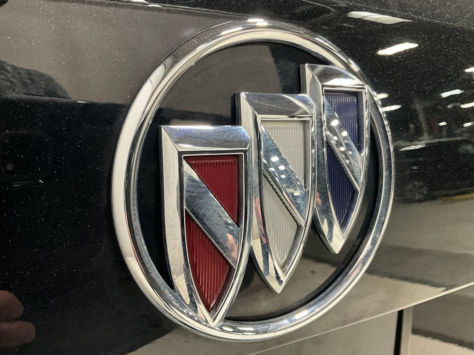 Used 2023 Buick Envision Preferred AWD/4WD image 29