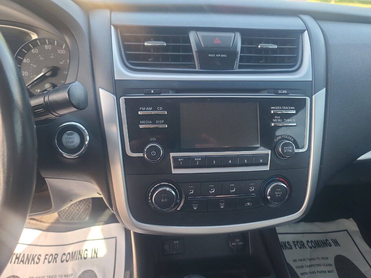 Used 2017 Nissan Altima 2.5 SR w/ Midnight Edition Package FWD image 17