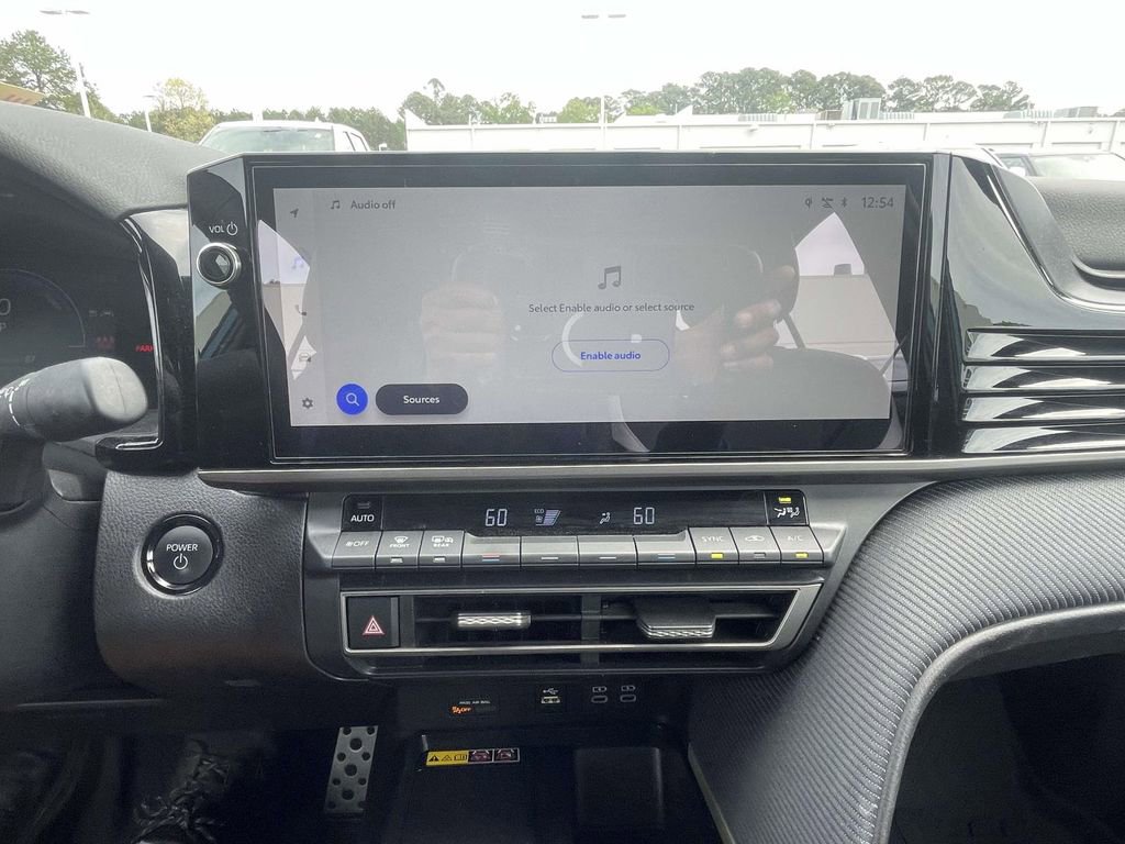 Used 2025 Toyota Camry SE w/ Multimedia Upgrade Package FWD image 29