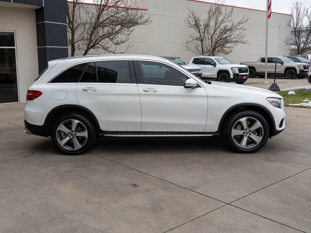 Used 2017 Mercedes-Benz GLC 300 4MATIC image 8