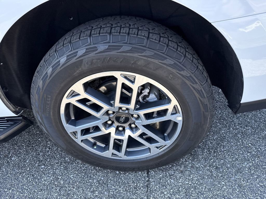 Used 2025 Ford Expedition Max Active image 21