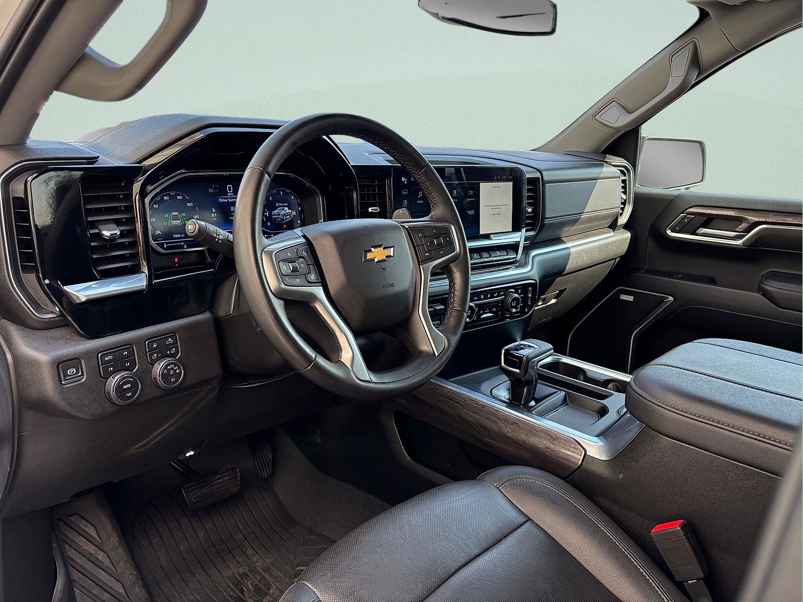 Used 2023 Chevrolet Silverado 1500 LTZ AWD/4WD image 14